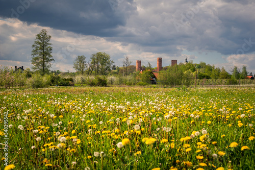 Obraz na płótnie Castle in Czersk at sunny spring day, Poland w salonie