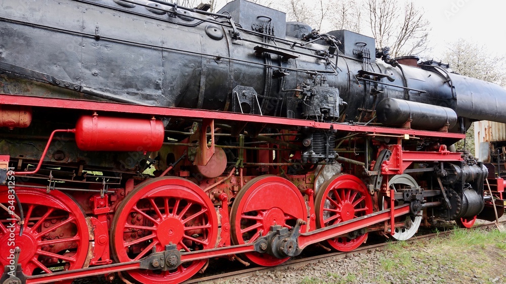 Fototapeta premium alte Lokomotive, stillgelegt, Eisenbahn Friedhof
