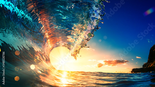 Fototapeta Naklejka Na Ścianę i Meble -  Sea wave surfing ocean lip shorebreak crest in Hawaii
