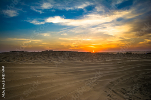 desert of  Jaisalmer the golden city  an ideal allure for travel enthusiasts  Sam Sand Dunes 