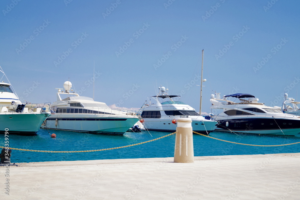 Fototapeta premium beautiful white yachts by the red sea