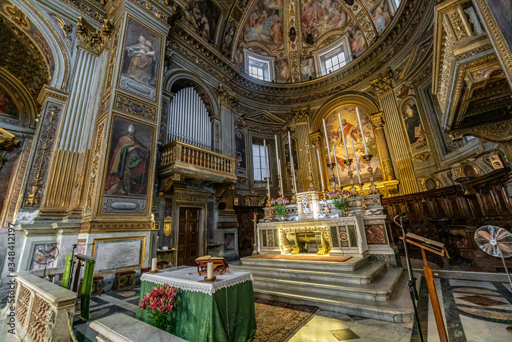 Fototapeta premium Interior of the church San Marcello al Corso in Rome, Italy