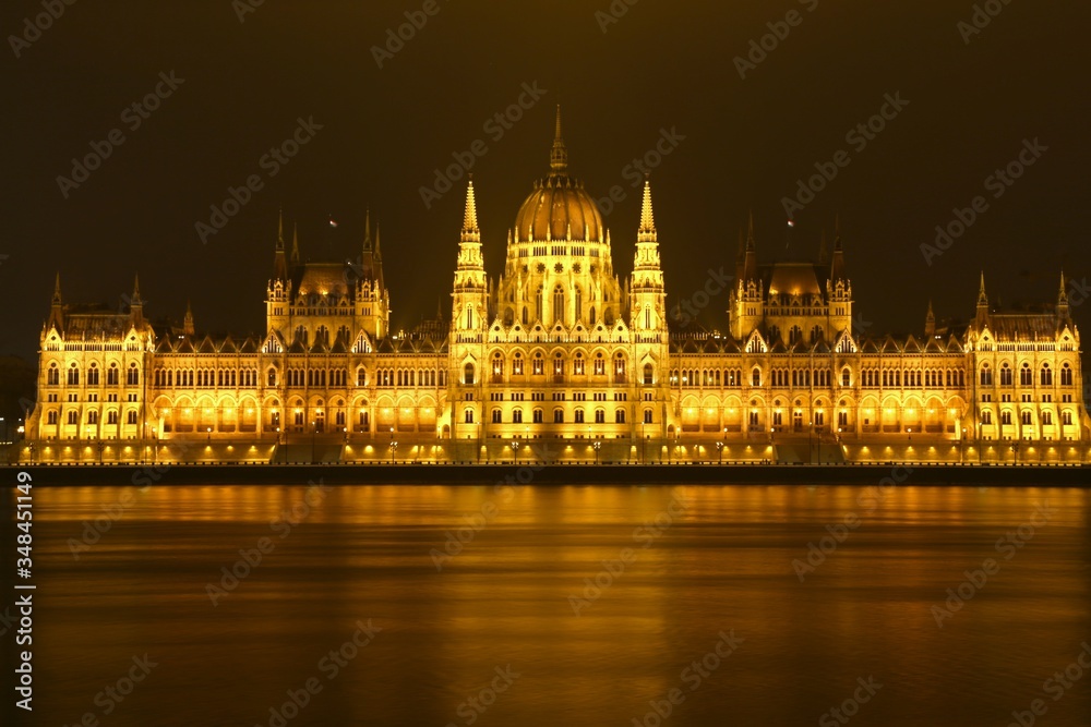 Fototapeta premium The night view of Hungarian parliament, Budapest , Hungary
