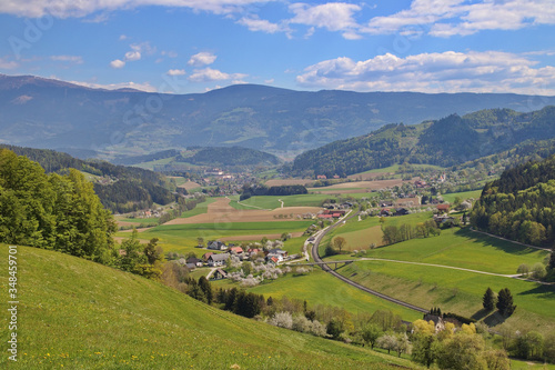 Blick aus dem Granitztal Richtung St Paul / Unterkärnten / Österreich