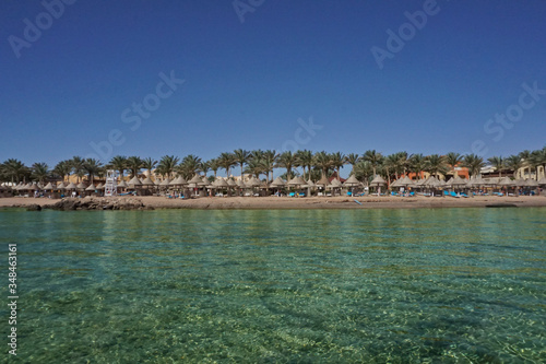 Fototapeta Naklejka Na Ścianę i Meble -  Beautiful tropical beach in the Red Sea, Egypt