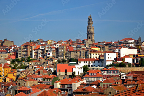 Porto, Portugal - August 17, 2015: Cityscape of Porto. You can especially see the Clérigos Tower, a famous monument that overlooks the city. © Lucille Cottin