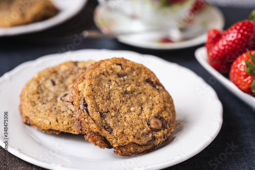 chocolate chip cookies