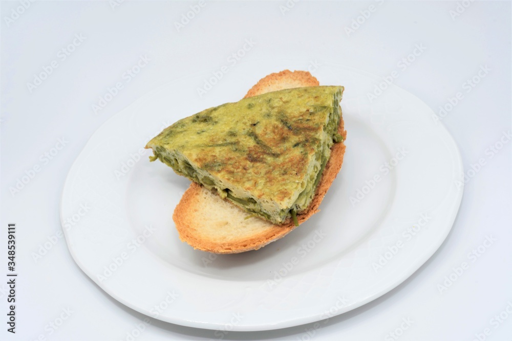 tortilla de espárragos silvestres tortilla de espárragos silvestres