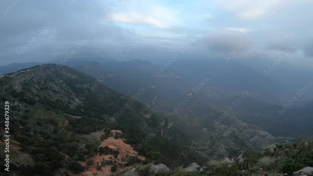 scenic view of Cuatro Palos Viewpoint in the Queretaro's Sierra, Mexico
scenic view of Cuatro Palos Viewpoint in the Queretaro's Sierra, Mexico