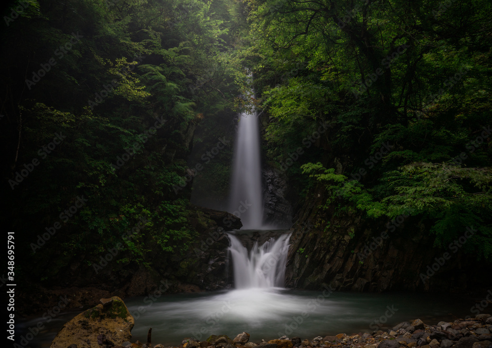 Fototapeta premium 大山滝 Daisen waterfall 