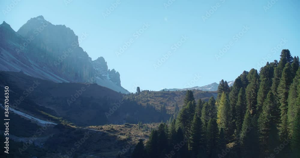 Bergpanorama am Morgen Bergpanorama am Morgen