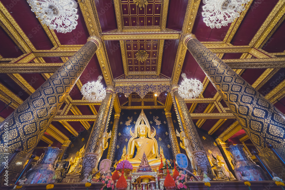 Buddha Chinarat in Wat Phra Sri Ratana Mahathat Woramahawihan