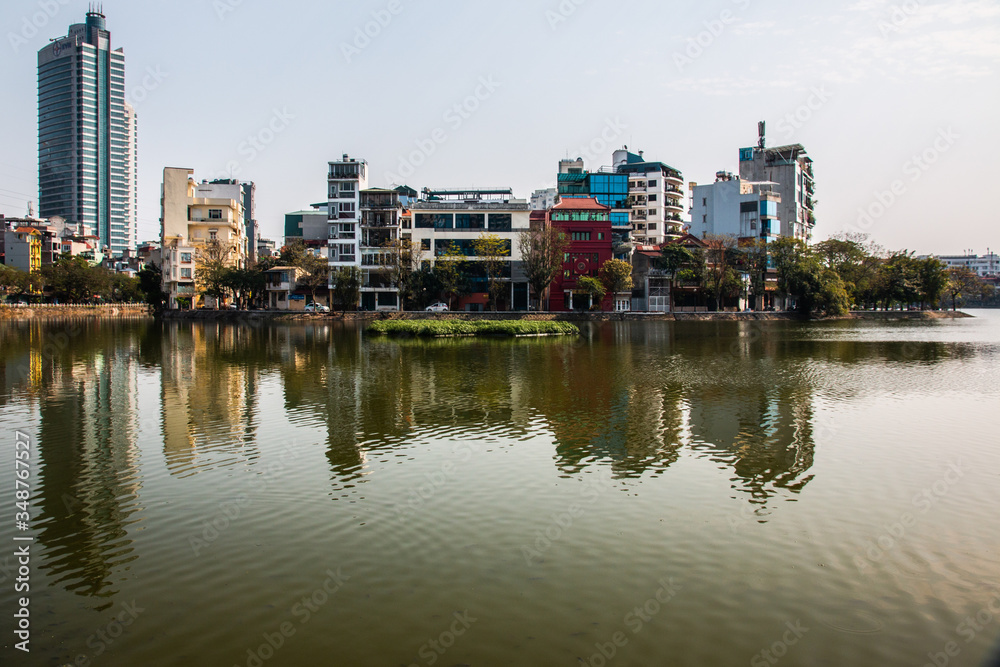 Obraz premium West Lake view and Hanoi cityscape, Vietnam