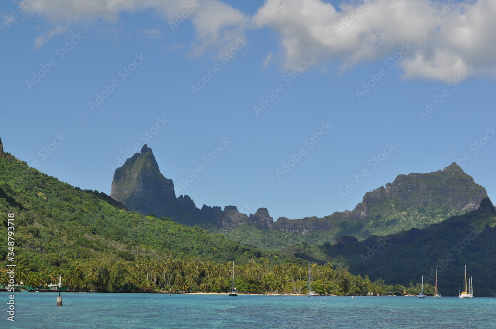 Jagged mountains of Moorea