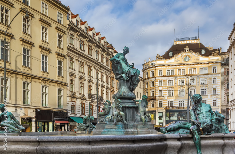 Fototapeta premium Donner Fountain, Vienna, Austria