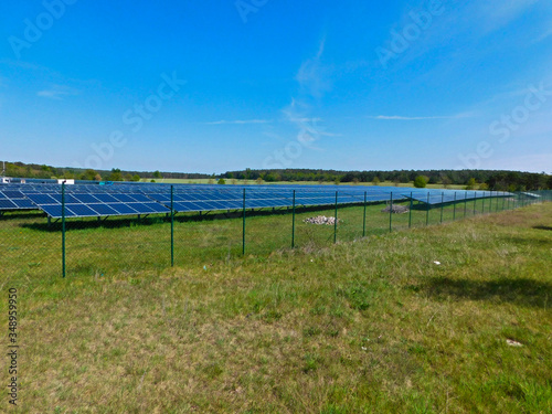 Thermische Solarkollektorer auf einem Sonnenpark