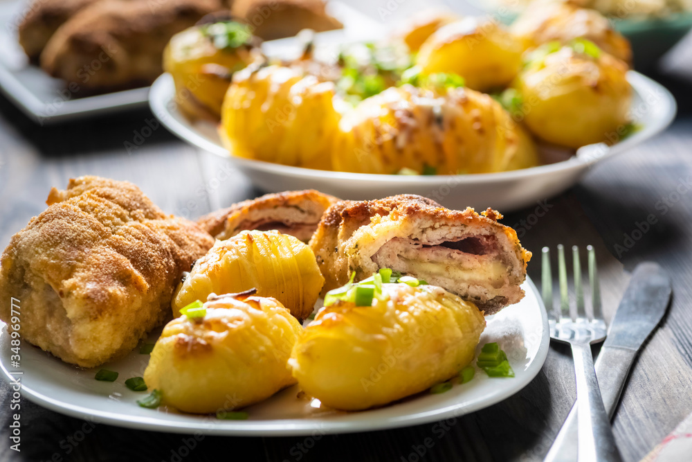 Cutlet cordon bleu and hasselback potatoes Cutlet cordon bleu and hasselback potatoes