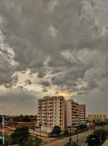 Dark clouds over the city © Saurabh