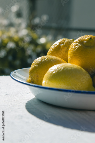 Lemons (vitamin c) 