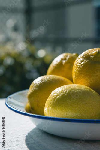 Lemons (vitamin c) 