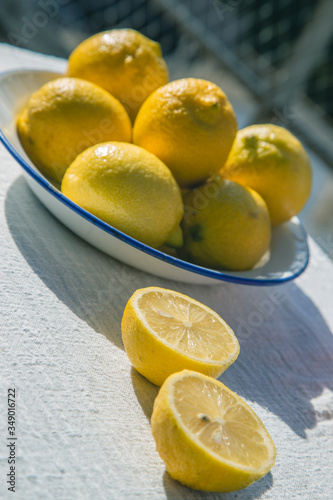 Lemons (vitamin c) 