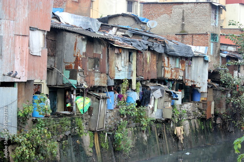 dharavi slum mumbai india home