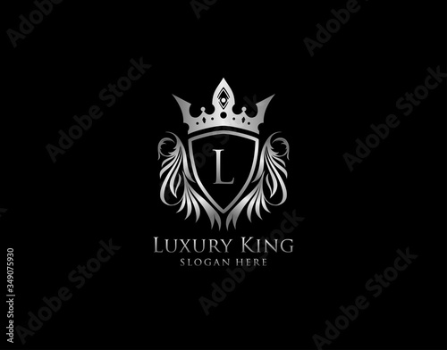 Fototapeta Naklejka Na Ścianę i Meble -  L Letter Luxury Royal King Crest,  Silver Shield Logo template