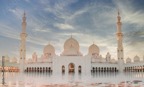 mosque in abu dhabi united arab emirates