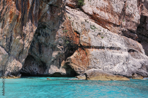 Scorcio dalla spiaggia di Cala Mariolu, Golfo di Orosei, Sardegna © Giovanni Laudicina