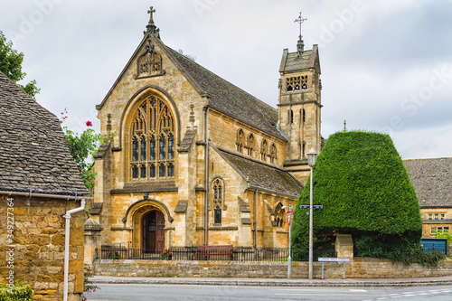 CHIPPING CAMPDEN, ENGLAND - SEPTEMBER 4, 2016: Old style city of Chipping Campden in The Cotswolds know as Area Of Outstanding Beauty (AONB), England, United Kingdom, Europe photo