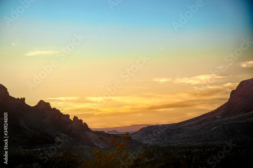 Fototapeta Naklejka Na Ścianę i Meble -  Sunset in the desert