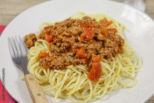 assiette de spaghetti à la bolognaise