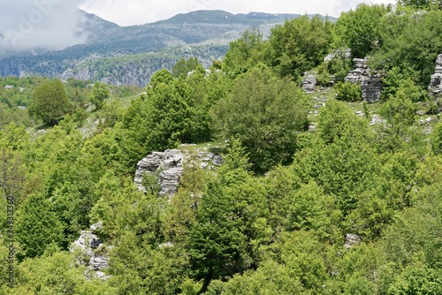 Griechenland - Nationalpark Vikos-Aoos - Steinwald bei Monodendri photo