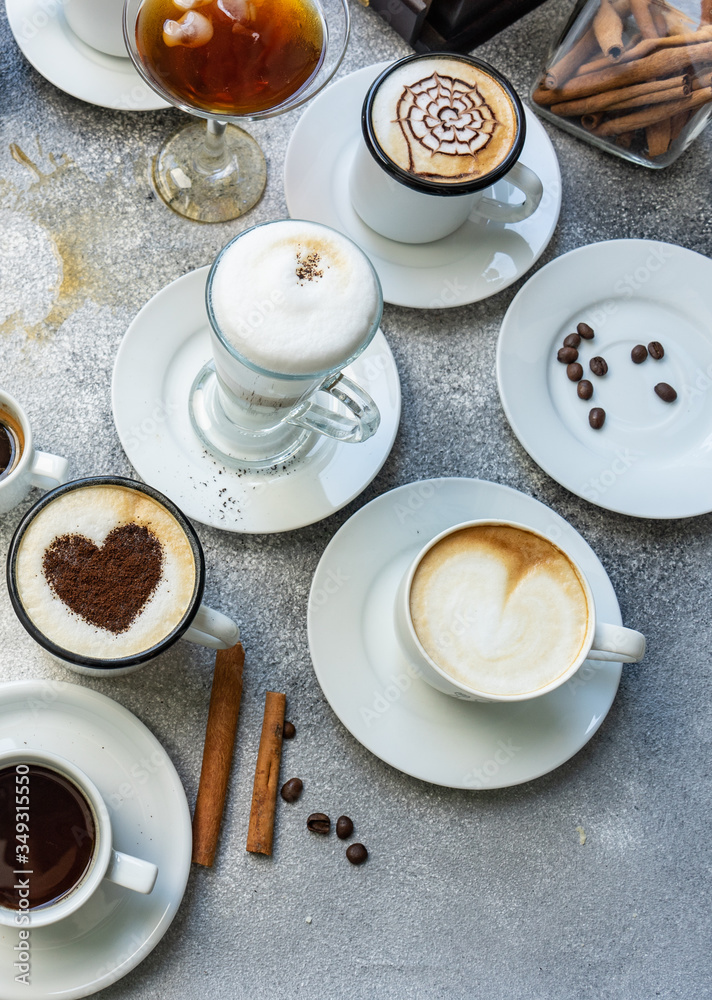 Obraz premium Coffee varieties on stone background