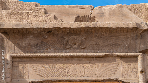 Canvastavla Edfu is the site of the Ptolemaic Temple of Horus and an ancient settlement