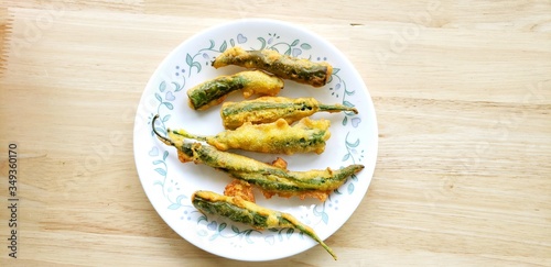 vegetarian green chili pakoda_by vijay parekh