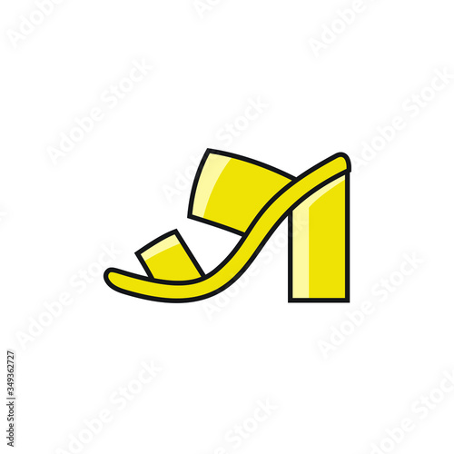 Block heeled sandal icon 