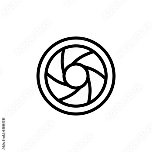 camera lens shutter icon, flat illustration of camera in linear style on white background