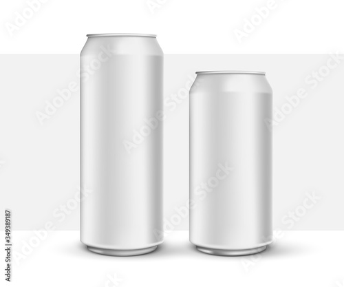 set of 3d realistic aluminium cans isolated on white backrground, beer metal cans mock ups