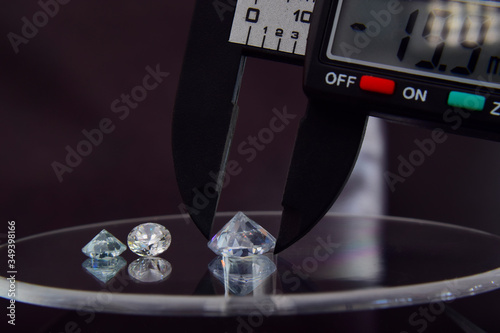 Measurement Diamond gemstone With vernier caliper