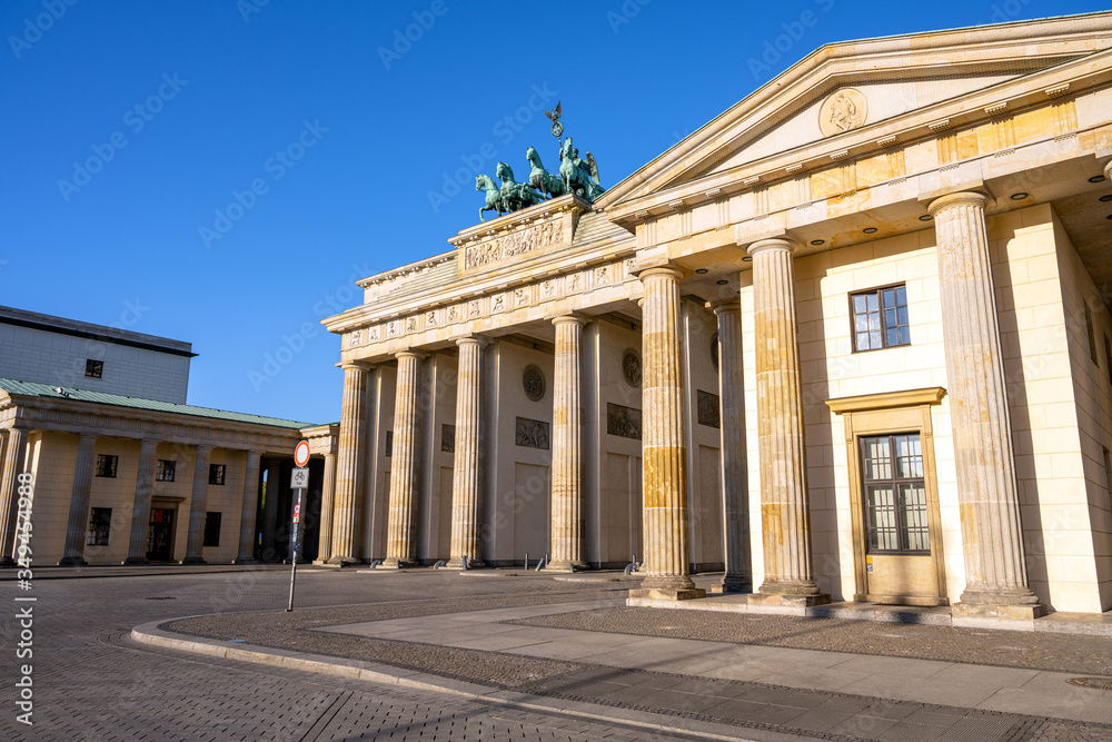 The Brandenburger Tor in Berlin early in the morning with no people