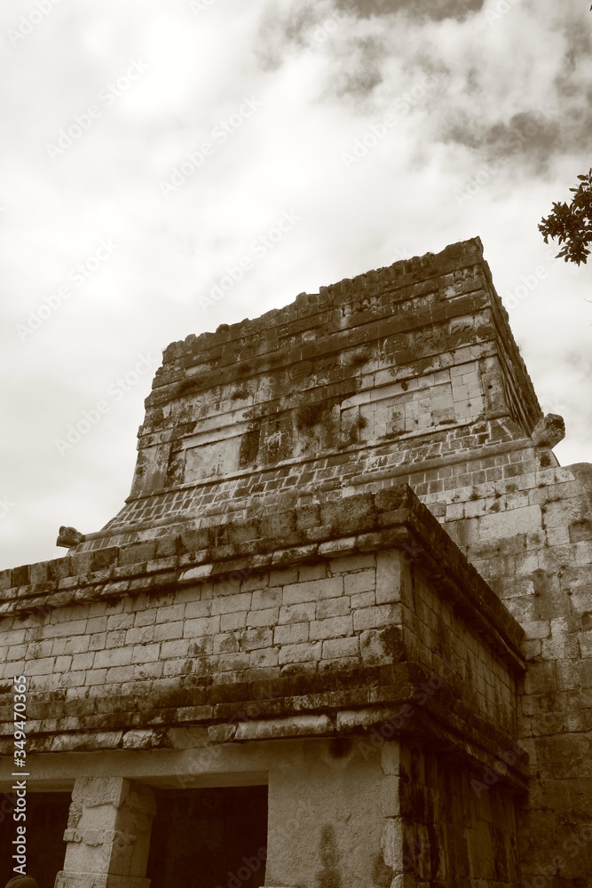中米　世界有数のマヤ遺跡　チチェンイツアー(メキシコ<ユカタン半島>)