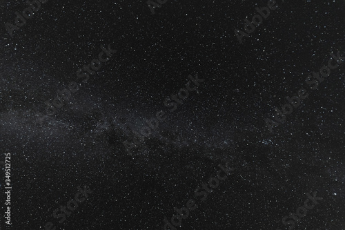 Cielo estrellado, larga exposición, Estrellas brillando de noche.