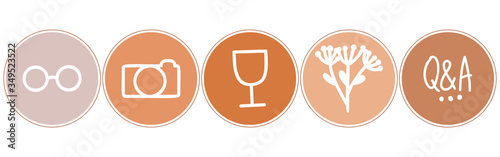 Stories covers highlights. Cute retro style story for bloggers.Blogger set line icons layout. Vector illustration.