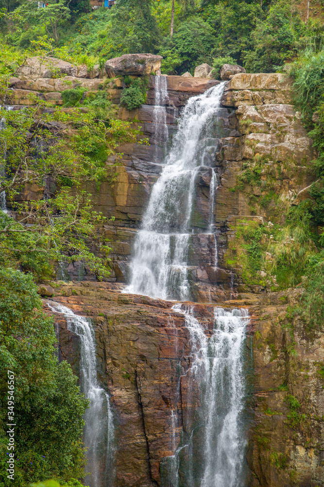 Obraz premium Beautiful waterfall in Sri Lanka