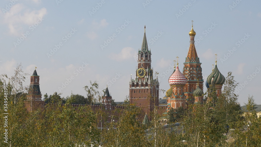 Obraz premium Moscow Red square. St Basils cathedral and Spasskaya tower