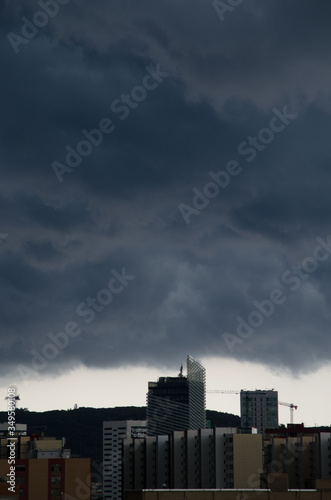 tormenta en la ciudad e barcelona con relampagos © Javier. G