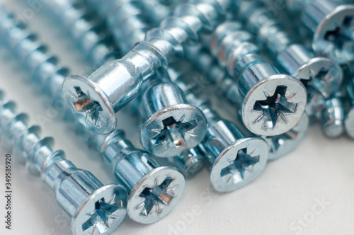 Chrome-plated tie bolts
