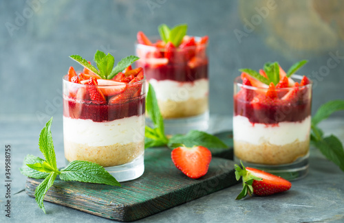 Strawberry dessert - cheesecake in the glass