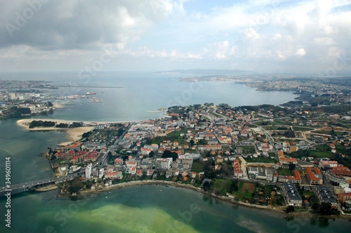 Fototapeta Naklejka Na Ścianę i Meble -  aerial views from Oleiros helicopter